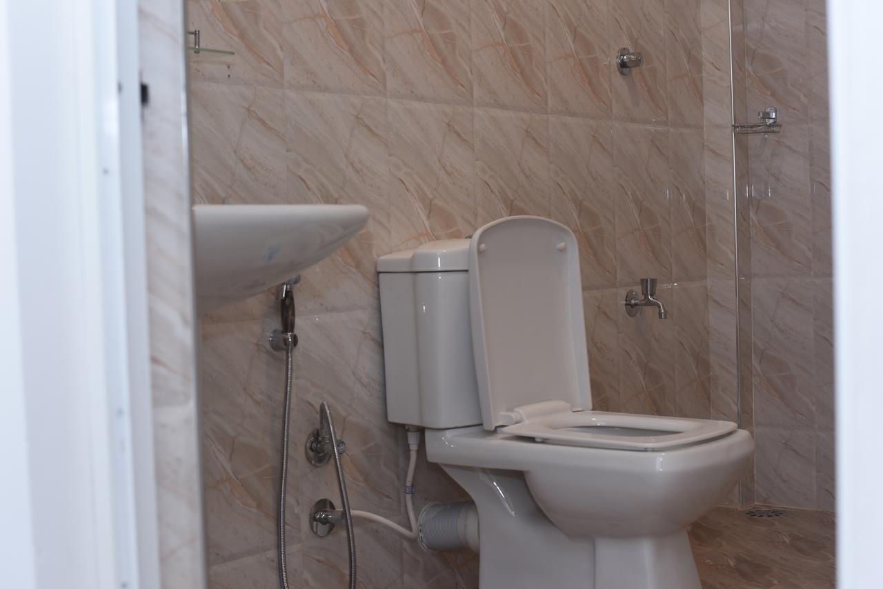 פולונרואה Kithmi Resort מראה חיצוני תמונה