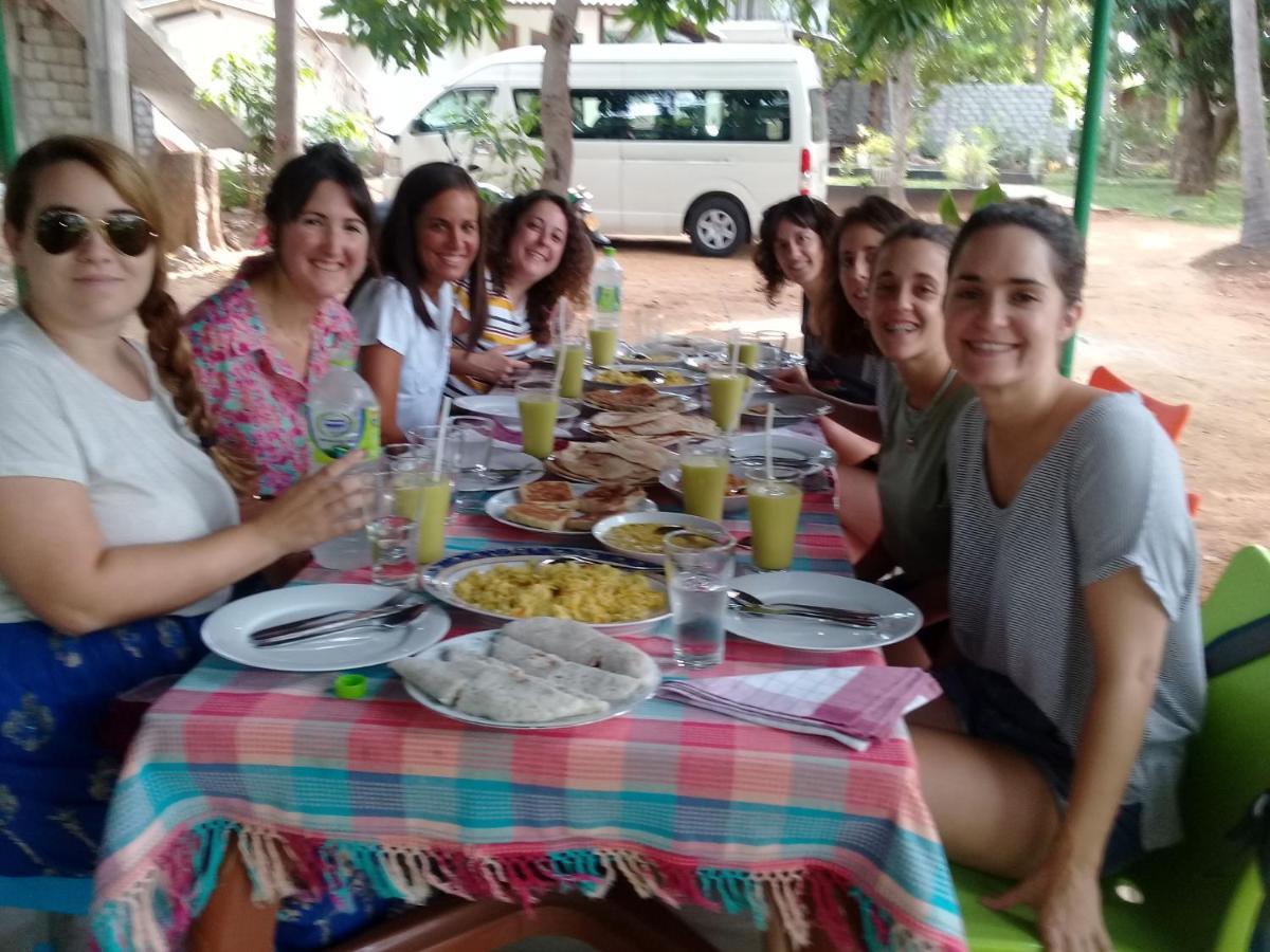 פולונרואה Kithmi Resort מראה חיצוני תמונה